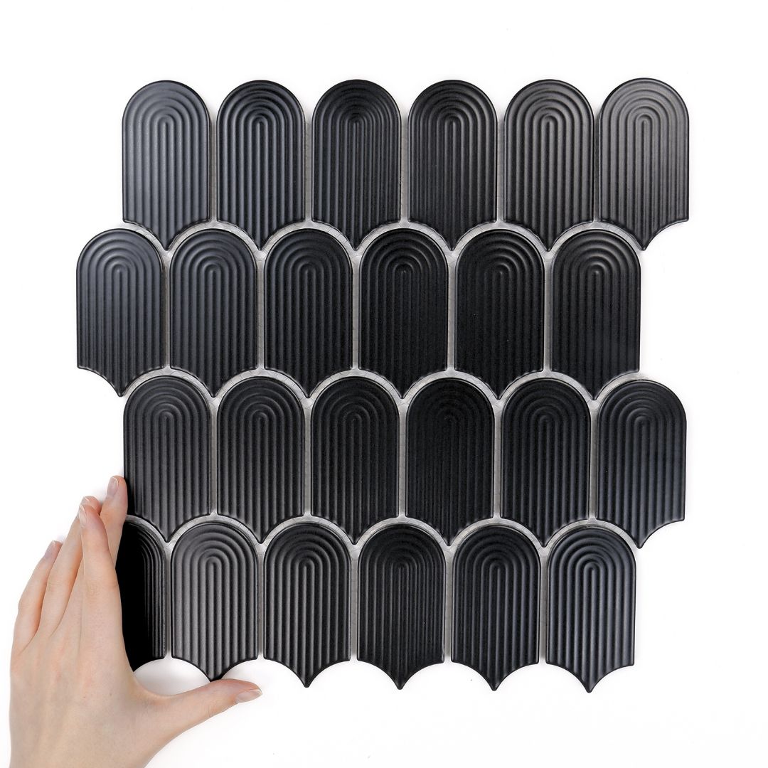 plytka-wave-czarny-matowy